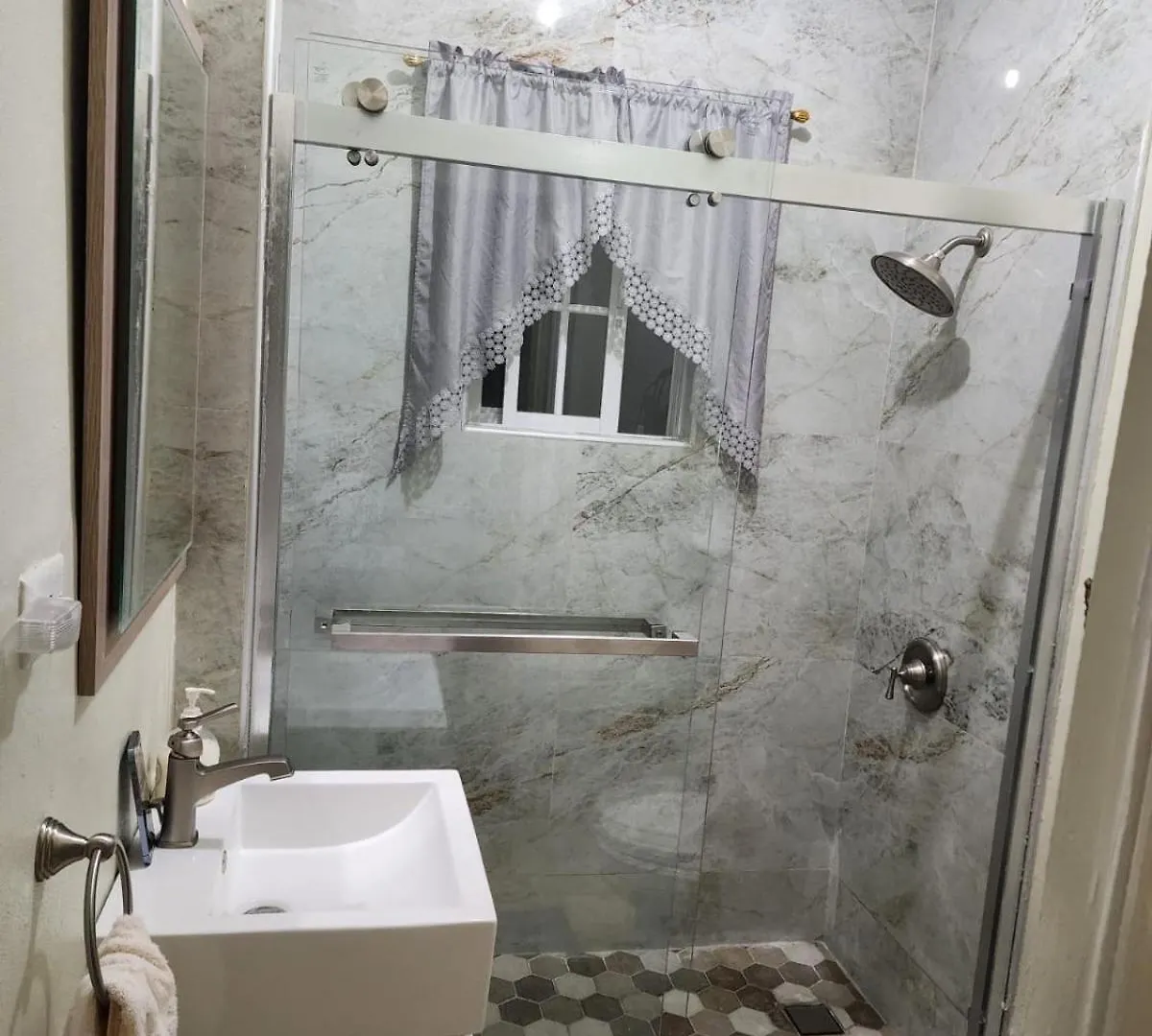 Homely Escape Montego Bay 0*,